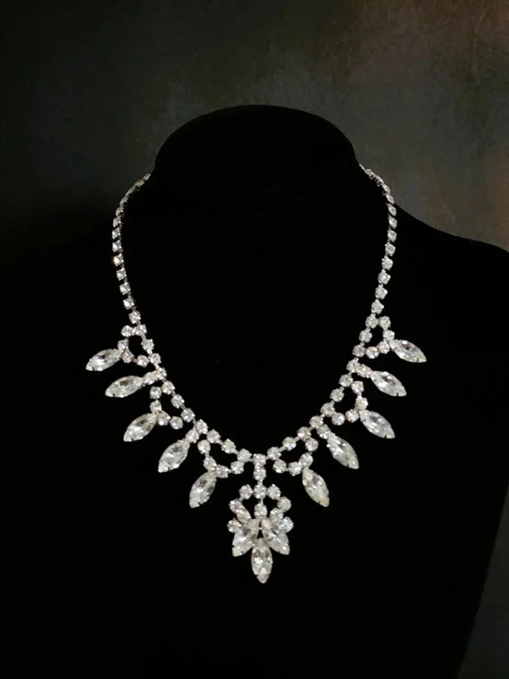Vntg 50s Clear Rhinestone Bib Statement Necklace Silver Rhodium Plated Prong Set